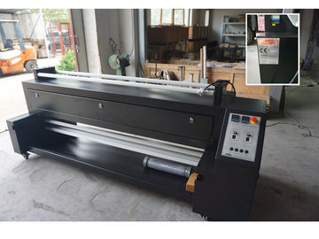Broodje om de Machine van de Hittedruk met Filterventilator 1.8m het Werk Breedte 220 te rollen - 240V
